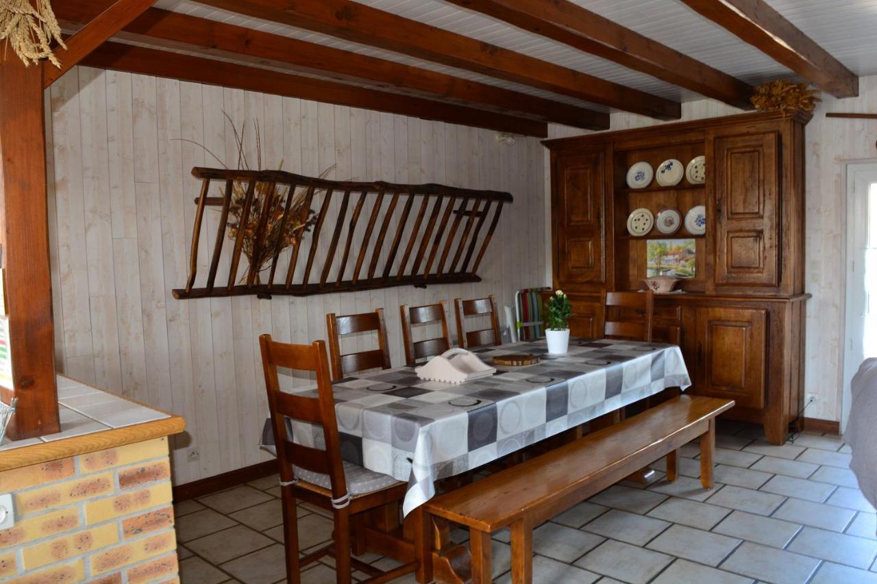 La Taillee Marais Poitevin Bord Riviere Peche ,Barque, Velos, Wifi, Linge, Cheminee, Cuisine, Terrain De Boules מראה חיצוני תמונה