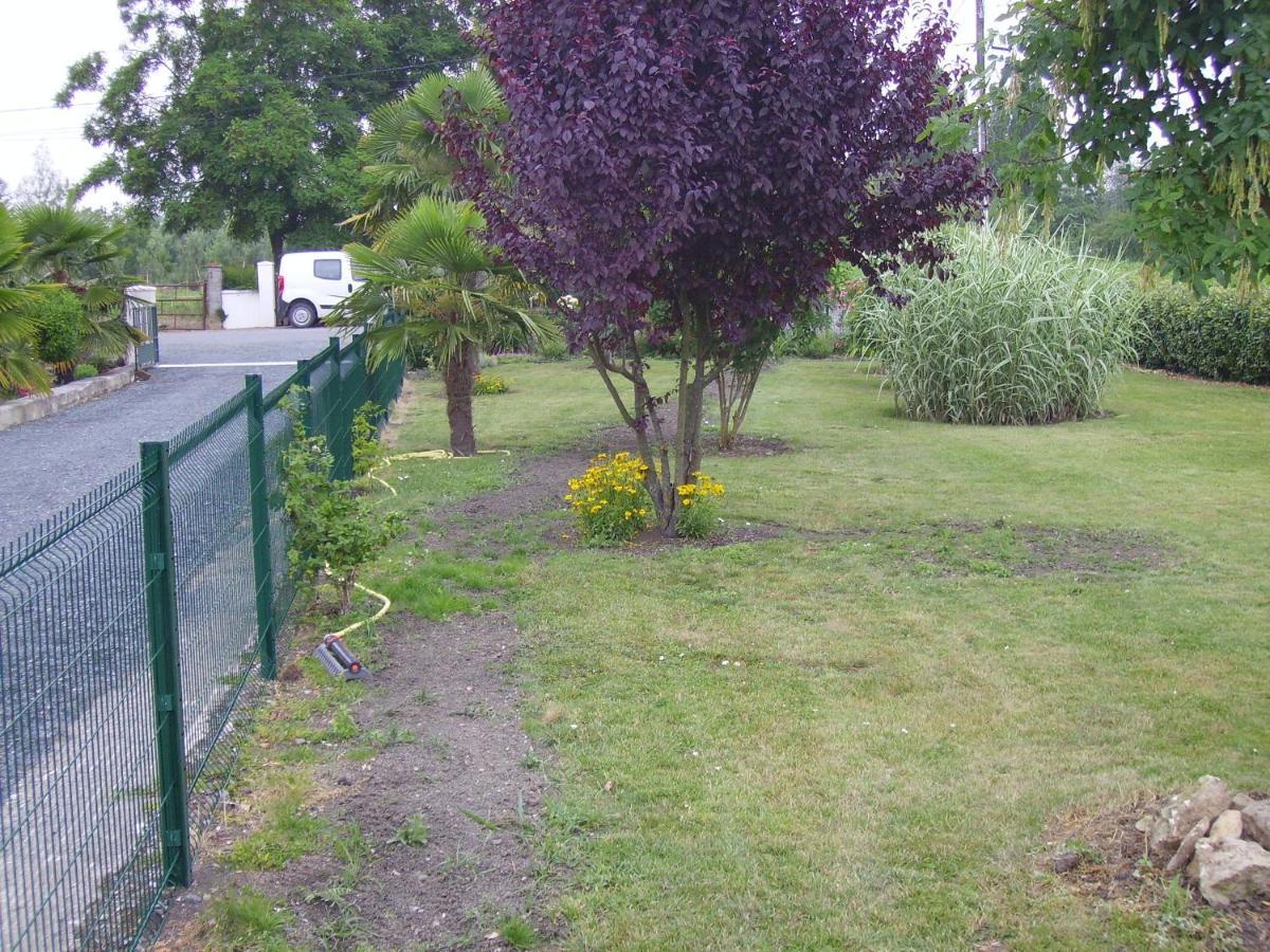 La Taillee Marais Poitevin Bord Riviere Peche ,Barque, Velos, Wifi, Linge, Cheminee, Cuisine, Terrain De Boules מראה חיצוני תמונה