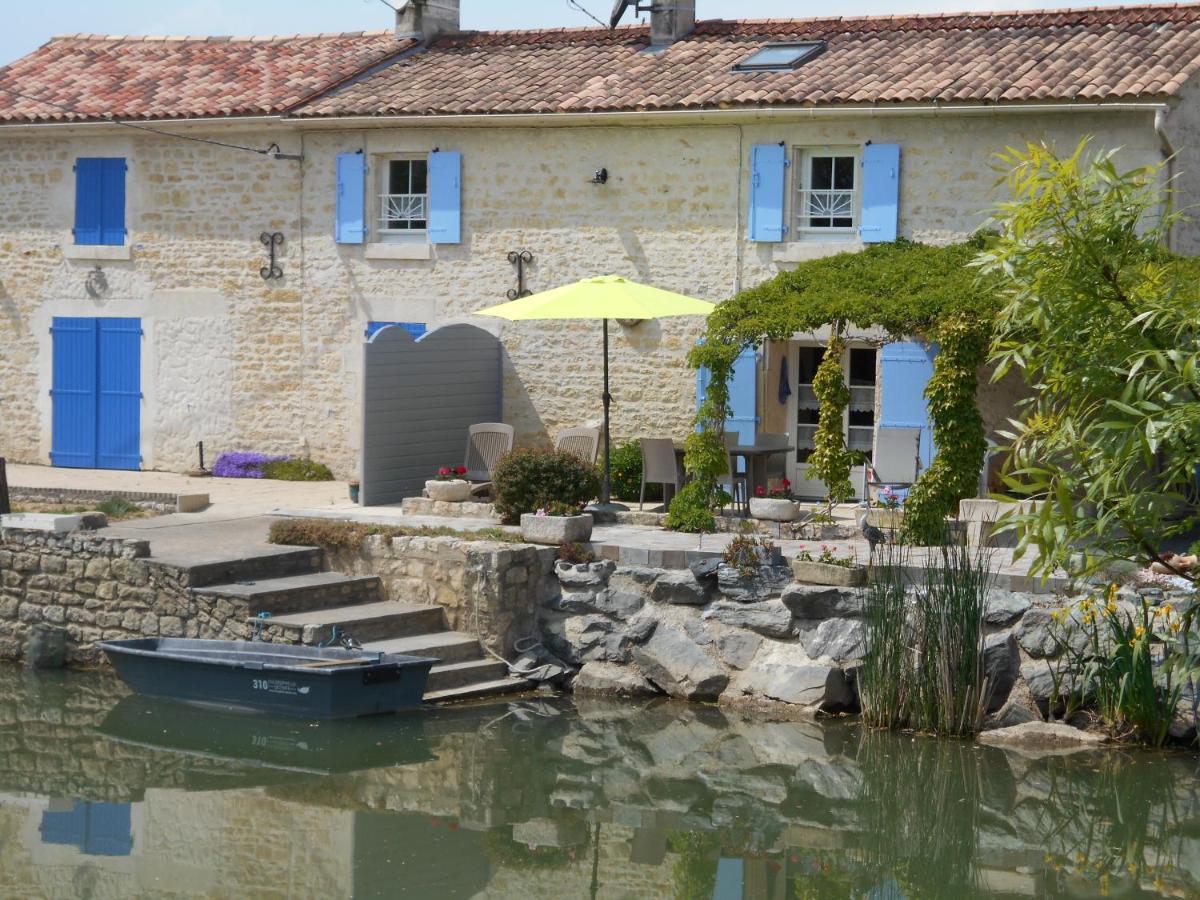 La Taillee Marais Poitevin Bord Riviere Peche ,Barque, Velos, Wifi, Linge, Cheminee, Cuisine, Terrain De Boules מראה חיצוני תמונה