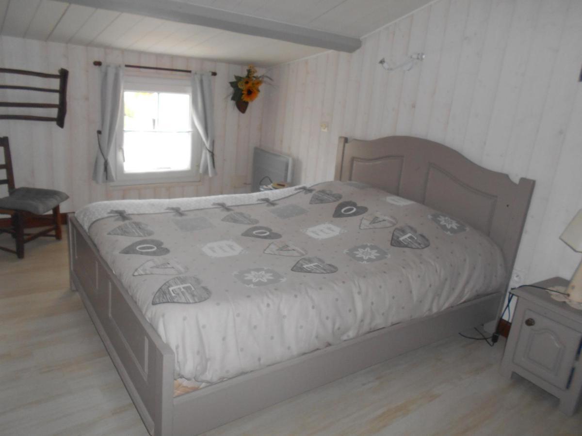 La Taillee Marais Poitevin Bord Riviere Peche ,Barque, Velos, Wifi, Linge, Cheminee, Cuisine, Terrain De Boules מראה חיצוני תמונה