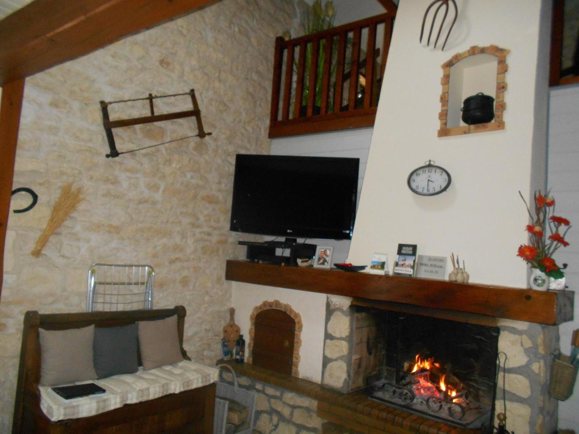 La Taillee Marais Poitevin Bord Riviere Peche ,Barque, Velos, Wifi, Linge, Cheminee, Cuisine, Terrain De Boules מראה חיצוני תמונה